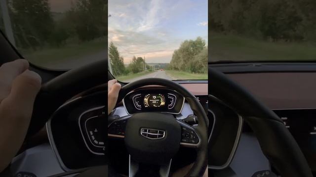 ФЕНОМЕН GEELY COOLRAY И ПОЧЕМУ Я ДО СИХ ПОР ЕГО НЕ ПРОДАЛ смотреть онлайн