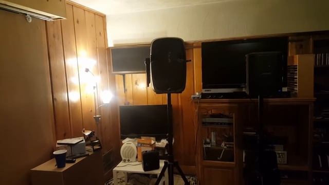 Bose S1 Pro vs American Audio ELS Go 8 BT vs Pyle PPHP109WMU Speaker Shootout смотреть онлайн