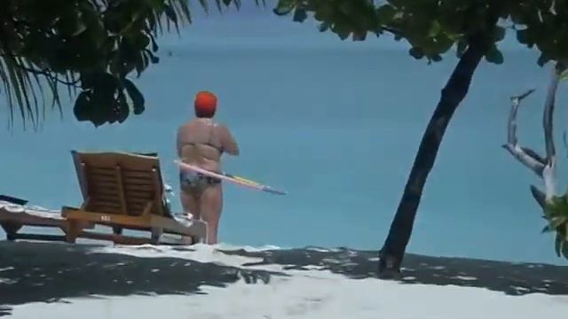Русские на Мальдивах смотреть онлайн