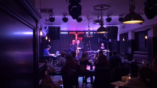 Nirvana in Jazz " Come as you are" смотреть онлайн