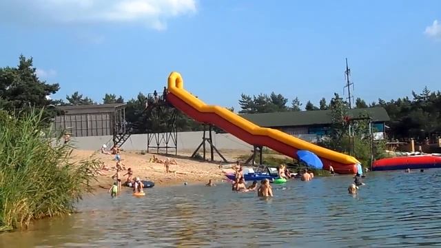 Отдых на озере. Пляж . Отдыхаем на природе. смотреть онлайн