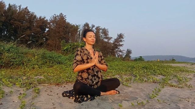 ЖЕНСКАЯ ЭНЕРГИЯ И СИЛА • ДЛЯ УВЕРЕННОСТИ В СЕБЕ • ADI SHAKTI MANTRA • DANCE MEDITATION смотреть онлайн