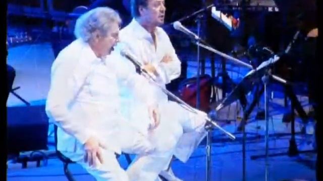 O Kaimos Theodorakis-Parios