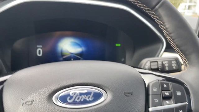 2022 Ford Escape Titanium Plug in Hybrid, Moonroof, NAV Review | Island Ford смотреть онлайн