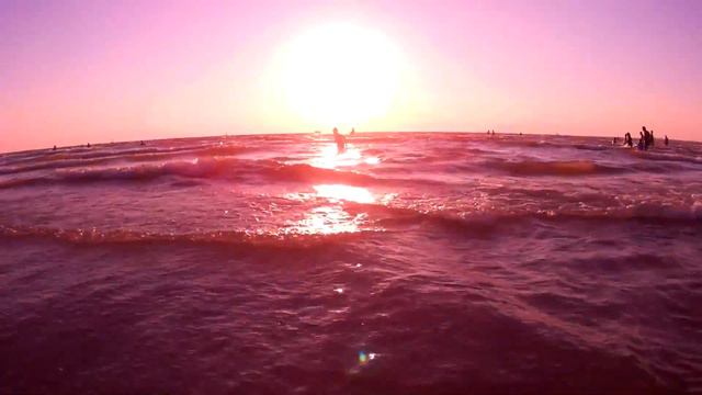 Анапа. Море, пляж на закате. смотреть онлайн