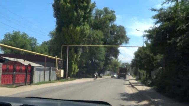 Едем по грунтовке на резине Nitto Dura Grappler и рассказываем о Toyota 4Runner в 215-ом кузове. смотреть онлайн