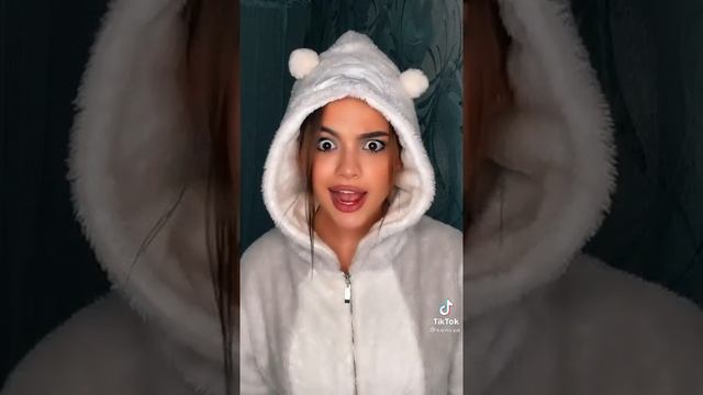 Гадкая, Поскудная,Шарамыга смотреть онлайн