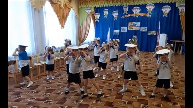 Поздравление с Днём Защитника Отечества в младшей группе смотреть онлайн