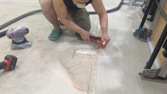 Шлифовка наливного пола реноватором.