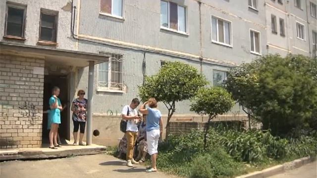 Если "управляйка" собралась уходить, как заставить ее выполнить свои обязательства? смотреть онлайн