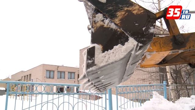 Вывозить снег с улиц Вологды будут строительные компании смотреть онлайн