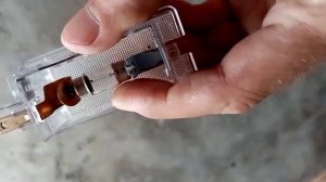 Замена лампочки в богажника Киа Рио на светодиодную