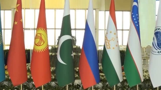 Министр энергетики Ирана прибыл в Душанбе смотреть онлайн