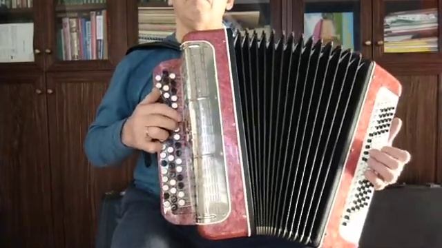 Баян"МЕЛОДИЯ" производства г.Киров. смотреть онлайн