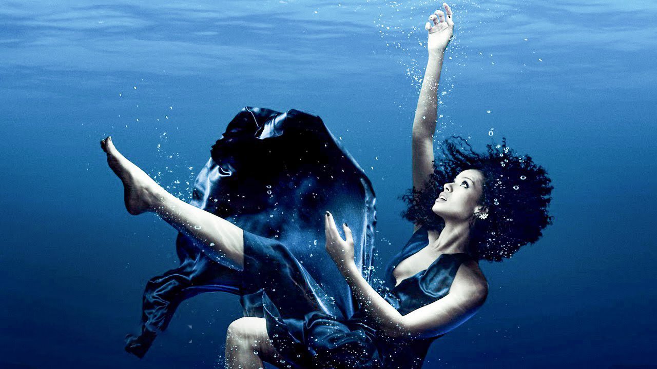 Сериал На поверхности (1 сезон 2022) смотреть онлайн