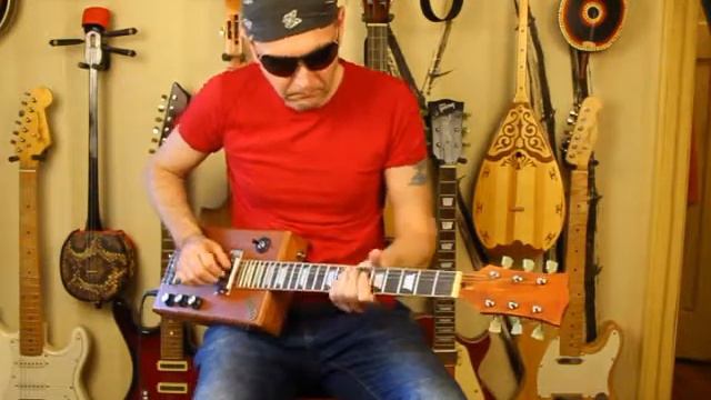 EUGENE O'GODCHIEF First April Blues смотреть онлайн