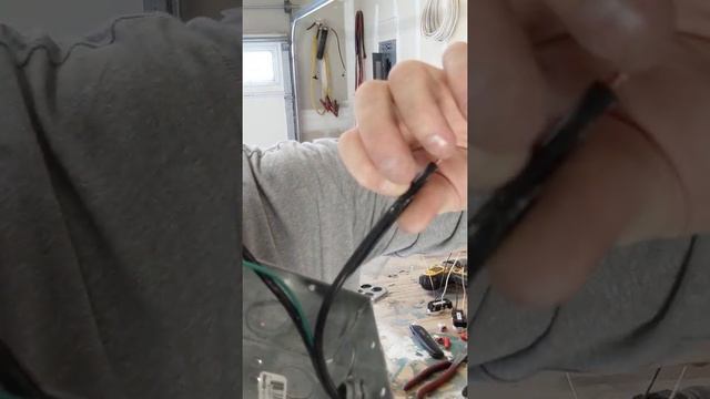 turning an old electrical cord into a 4plex outlet смотреть онлайн