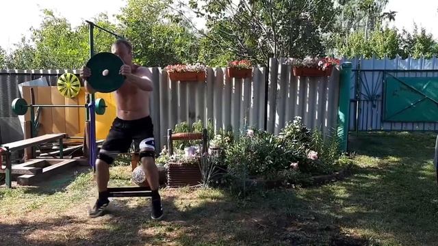 Скоростно-силовая тренировка с использованием набедренного эспандера, фитнес-резинки и блин 10 кг. смотреть онлайн