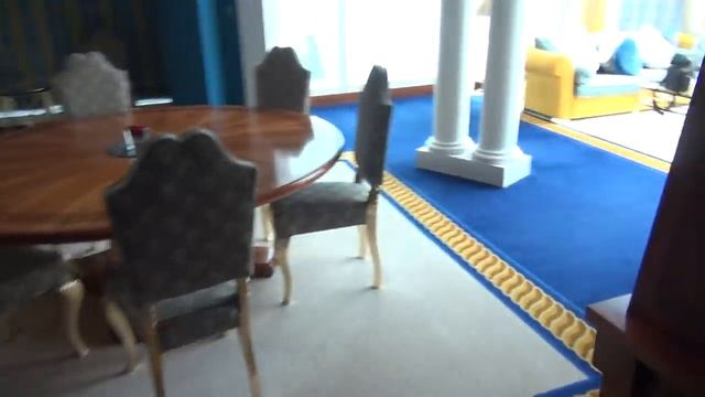 Экскурсия по номеру в Burj Al Arab смотреть онлайн