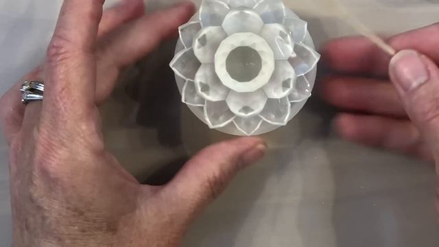 Super Color Shifting Faux Silver Crystal Lotus Flower 5 to 6 Colors WOW! Resin and UV Resin Tutoria смотреть онлайн