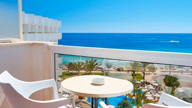 Urlaub / Reisen / Mallorca - Cala Millor / 4*Hipotels Flamenco смотреть онлайн