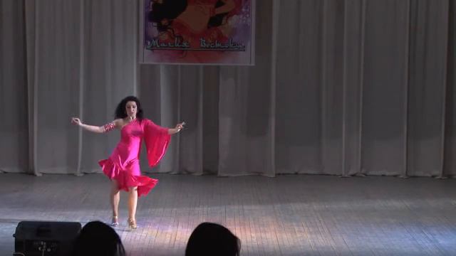 Жаннета Данич. Латина bellydance. Дубна 2013 смотреть онлайн