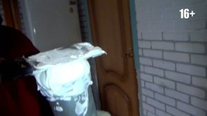 Как затирать швы гипсовой плитки под кирпич. Шприц пистолет для замазки. Дача 69.16+