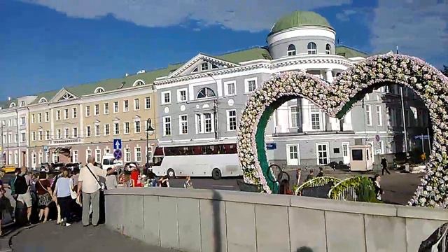 Фонтан и Лужков мост. Кадашёвская и Болотная набережные. Москва. 06.08.2017 смотреть онлайн