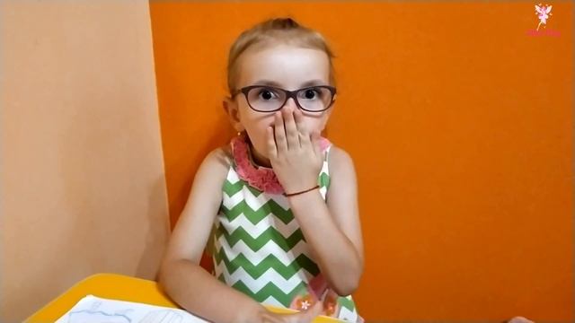 Странный Гость под Кроватью. Истории на Хеллоуин. Алиса канал Мисс Пикси смотреть онлайн