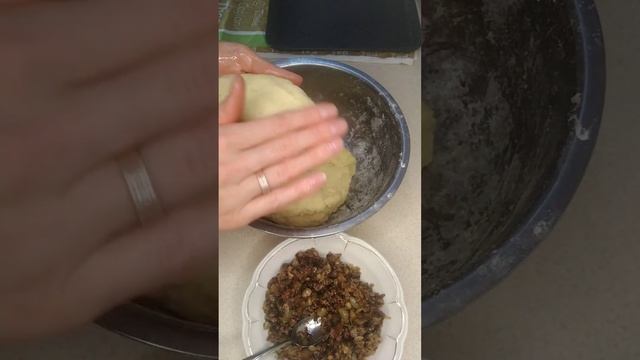 Картопляні Зрази з грибами. смотреть онлайн