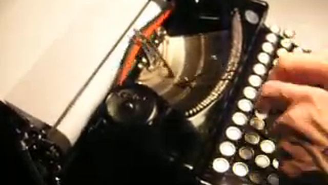 Typewriter Erika 5 cursive смотреть онлайн