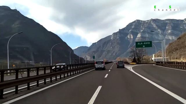 Италия, дорога в Альпах смотреть онлайн