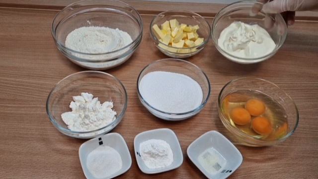 Торт ,,Новинка "или ,,Сметанный Торт ".Простой РЕЦЕПТ.Вкус с детства. смотреть онлайн