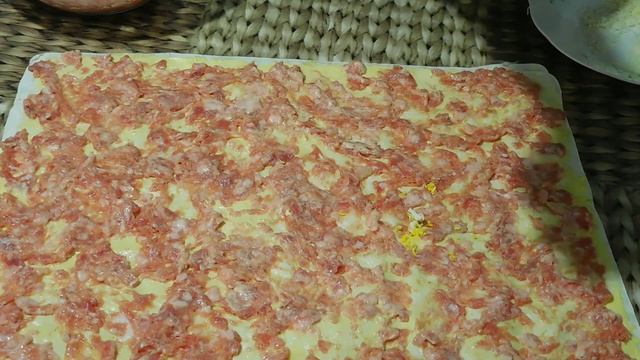 Попробуйте, как вкусно! ? Лаваш с фаршем и сыром в духовке. Простой рецепт! смотреть онлайн