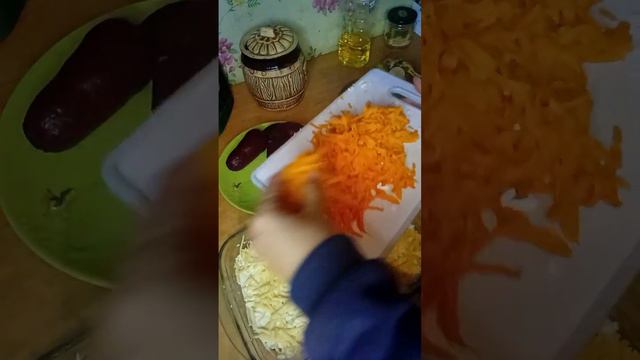 Свекольный салат 🥗 Гинерал.. смотреть онлайн