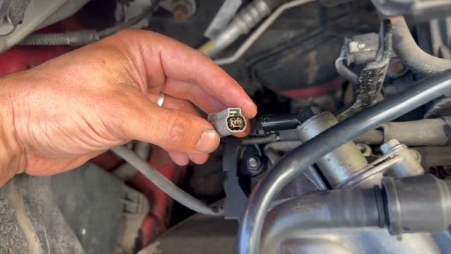 Vauxhall Astra P0011 & P0014 camshaft position faults fixed смотреть онлайн