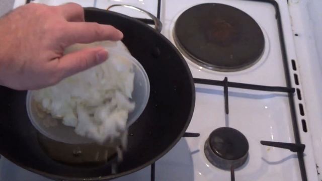 ТУШЕНАЯ КАПУСТА С КАРТОФЕЛЕМ. Рецепт простого приготовления тушеной капусты смотреть онлайн