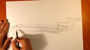 процесс рисования пассажирского самолета ТУ 154