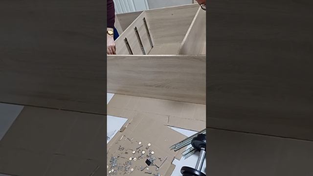 От мастера: Как собрать комод своими руками за 25 минут смотреть онлайн