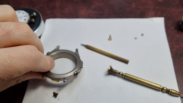 Рабочие будни часовщика #37 В ремонте кварцевый ориент хронограф с будильником. смотреть онлайн