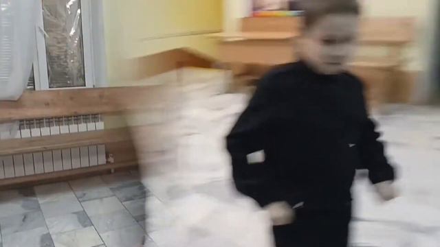 Собери крышки, батарейки, бутылки - сохрани природу. смотреть онлайн