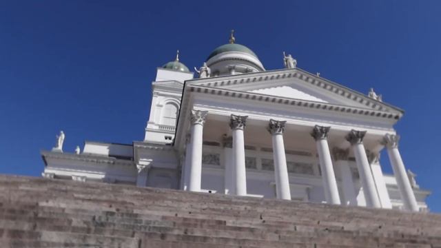 Exploring Helsinki: Esplanade Park & Marski Hotel | Vlog #001 смотреть онлайн