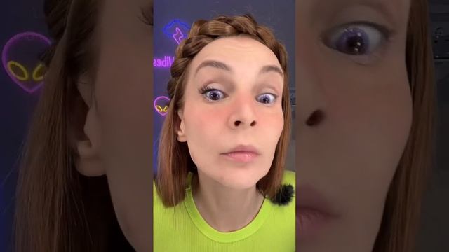 новый способ приклеить накладные ресницы #макияж смотреть онлайн