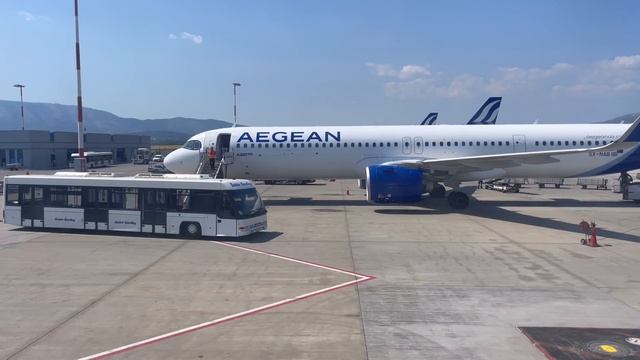 SAUDIA A320  Business Class (Lie Flat)【4K Trip Report Athens To Jeddah】? #FLIPFLOPMAS Ep. 2