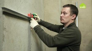 Приклеиваем на стену керамическую плитку. Часть 1