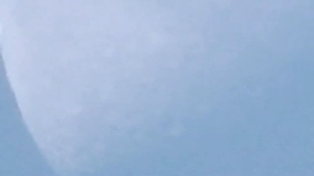 Moon - Panasonic HC-V100 смотреть онлайн