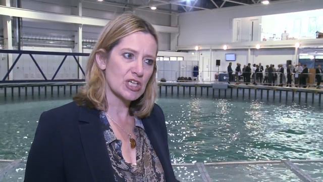 Minister opens FloWave facility смотреть онлайн