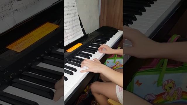 В музыку с радостью. Этюд Лехшорн и Латышская народная песня смотреть онлайн