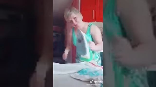 Порошок Mystic очистка утюга смотреть онлайн