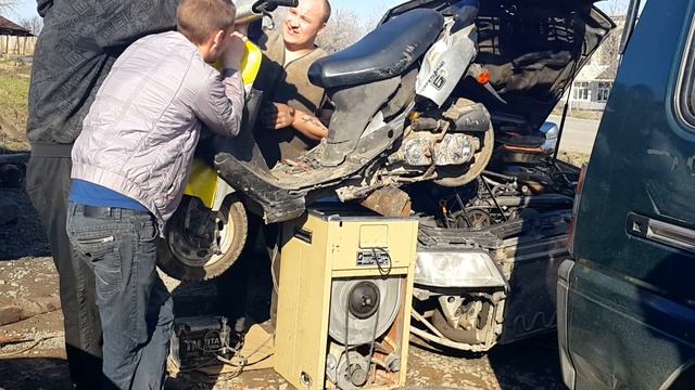 Заводим Audi A6 с толкача. смотреть онлайн